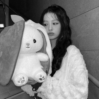 KPOP SHOP/RINA