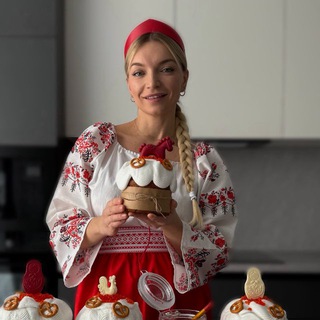 EKATERINA ABRAMOVA