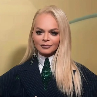 ЛАРИСА ДОЛИНА