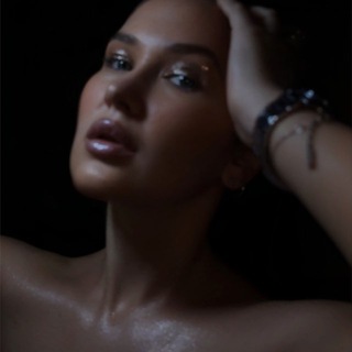 ULIANAYARTS BEAUTY.LIFE