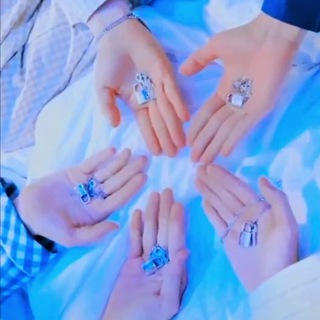 TXT • BIGHIT ENT.
