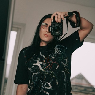 МАРИУПОЛЬСКИЙ ФОТОГРАФ И РЕЖИССЕР ЭЛЬВИНА СЕРАФИМОВА